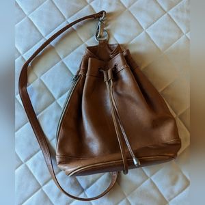 Unique camel brown leather purse!